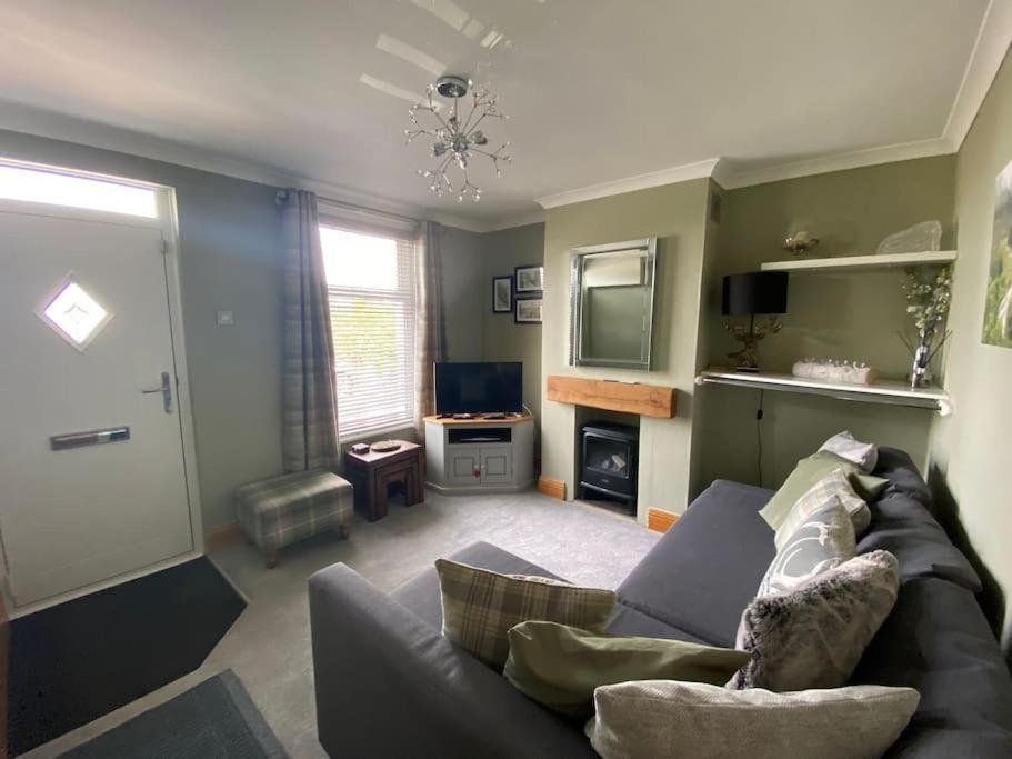 Outskirts Of Ulverston, Entire Cottage - Sleeps 4 Buitenkant foto