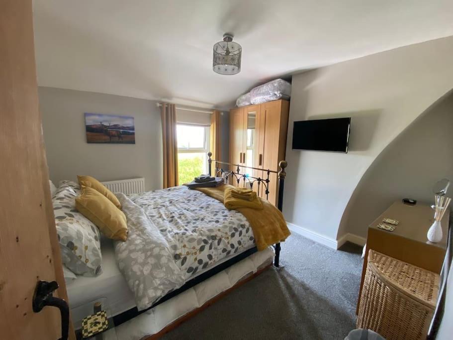 Outskirts Of Ulverston, Entire Cottage - Sleeps 4 Buitenkant foto