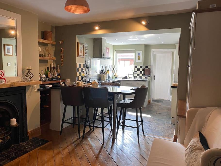 Outskirts Of Ulverston, Entire Cottage - Sleeps 4 Buitenkant foto